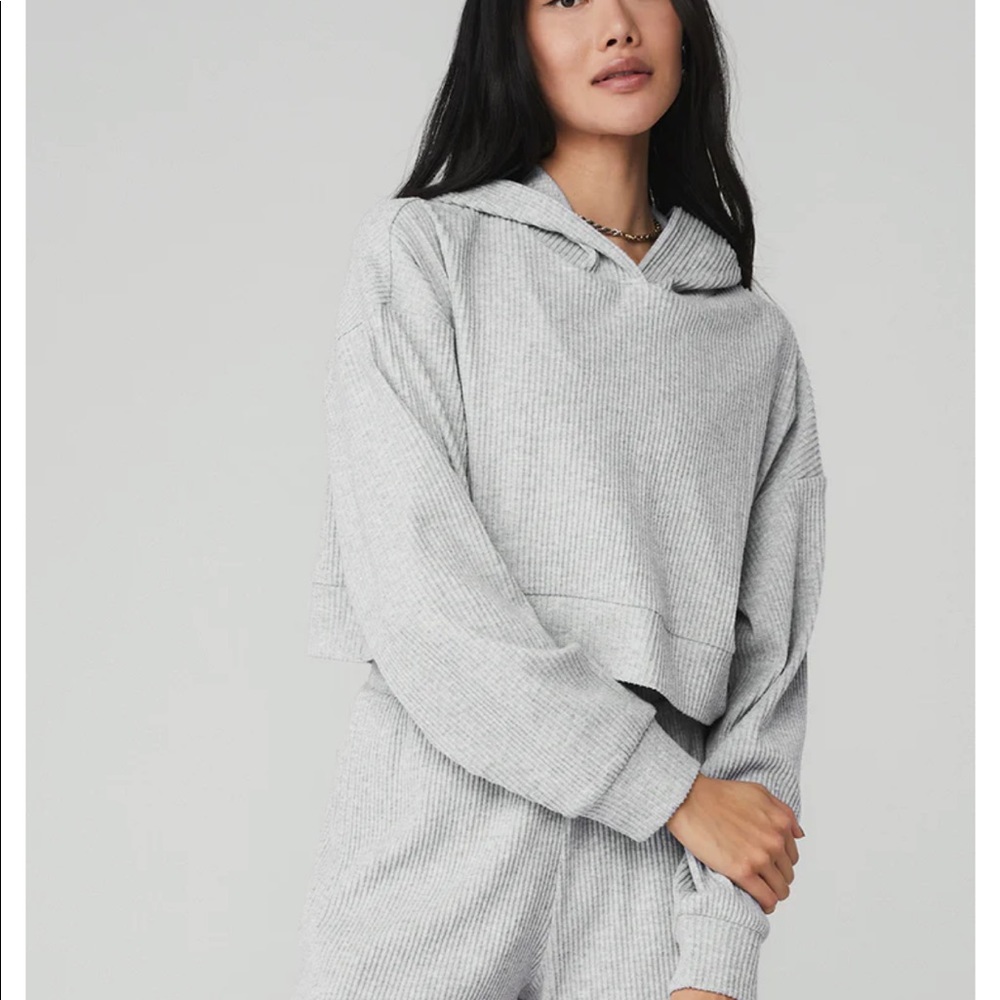 Alo yoga muse cropped hoodie